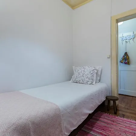 Condessa Dolls House Iii By Heart